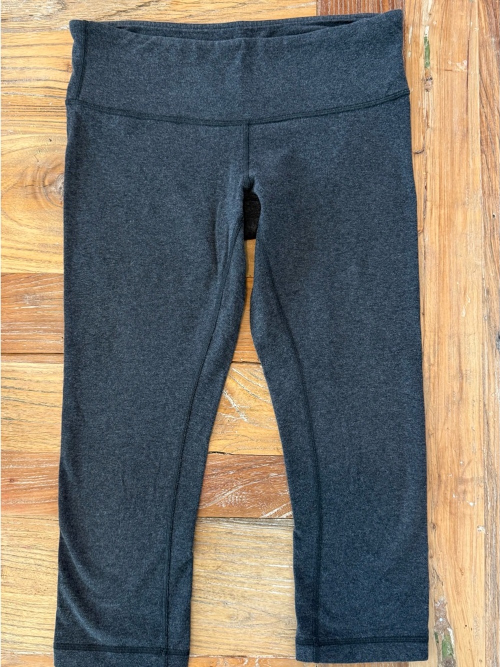 lululemon athletica Charcoal Capri Leggings